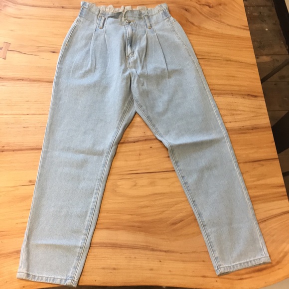 high waisted mom jeans forever 21